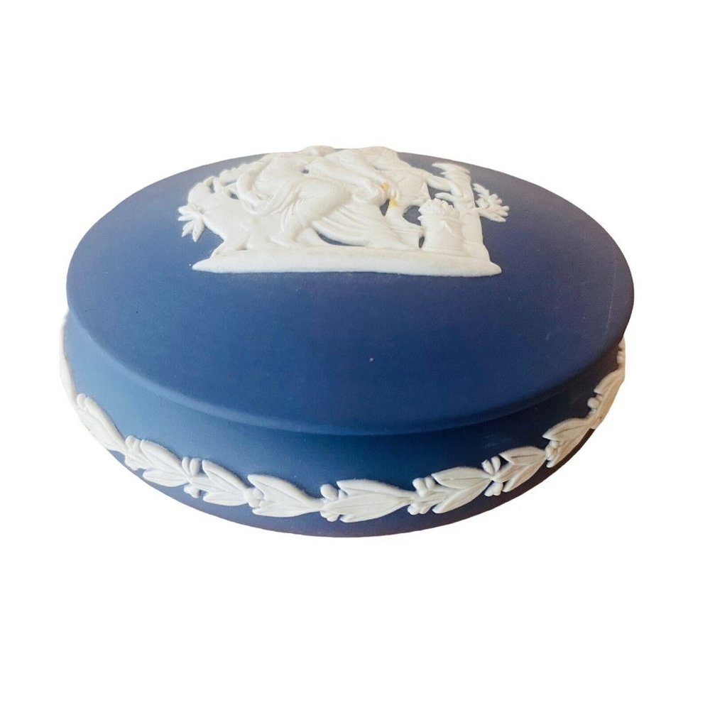 Vintage Wedgwood Jasperware Dark Blue Trinket Box Made In England Includes Lid